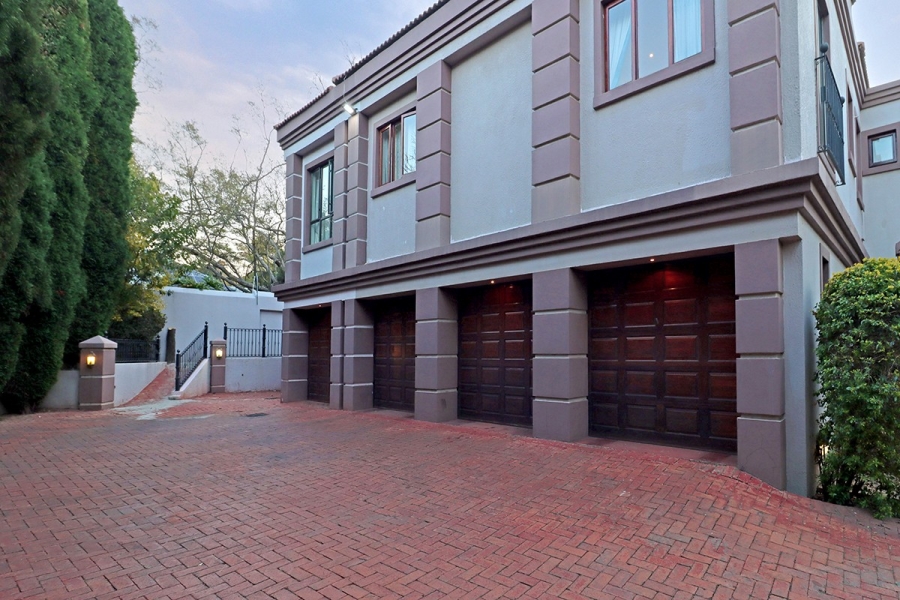 6 Bedroom Property for Sale in Bryanston Gauteng