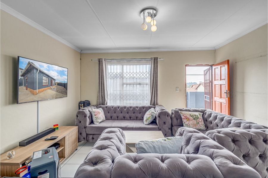 2 Bedroom Property for Sale in Kya Sands Gauteng