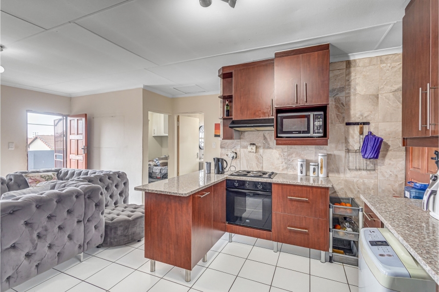 2 Bedroom Property for Sale in Kya Sands Gauteng