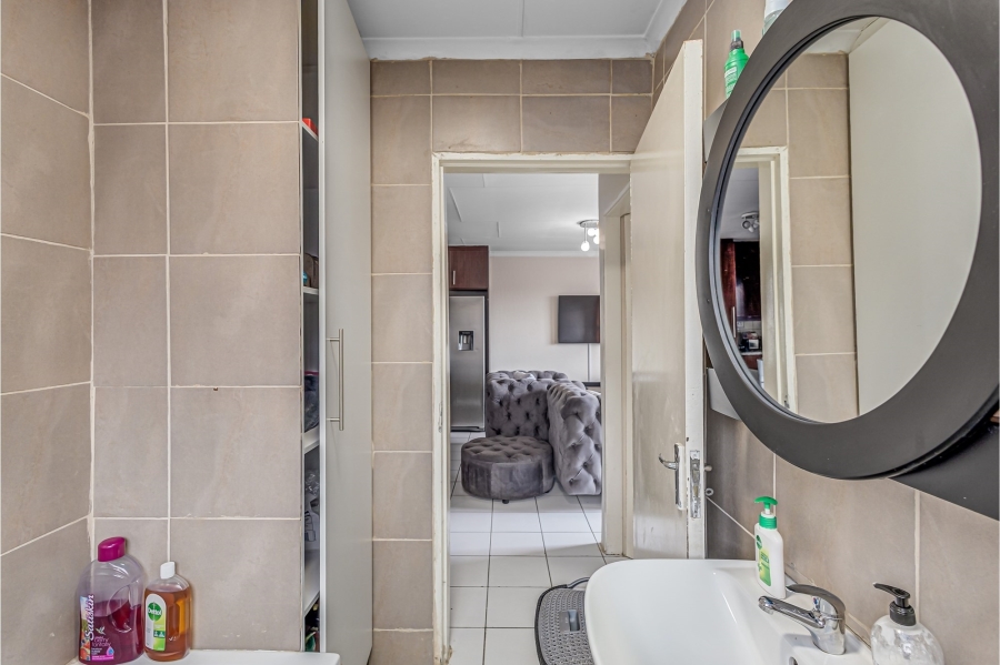 2 Bedroom Property for Sale in Kya Sands Gauteng