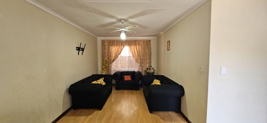 2 Bedroom Property for Sale in South Crest Gauteng