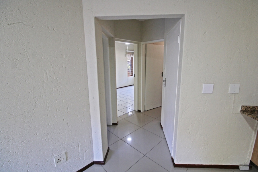 To Let 2 Bedroom Property for Rent in Bryanston Gauteng