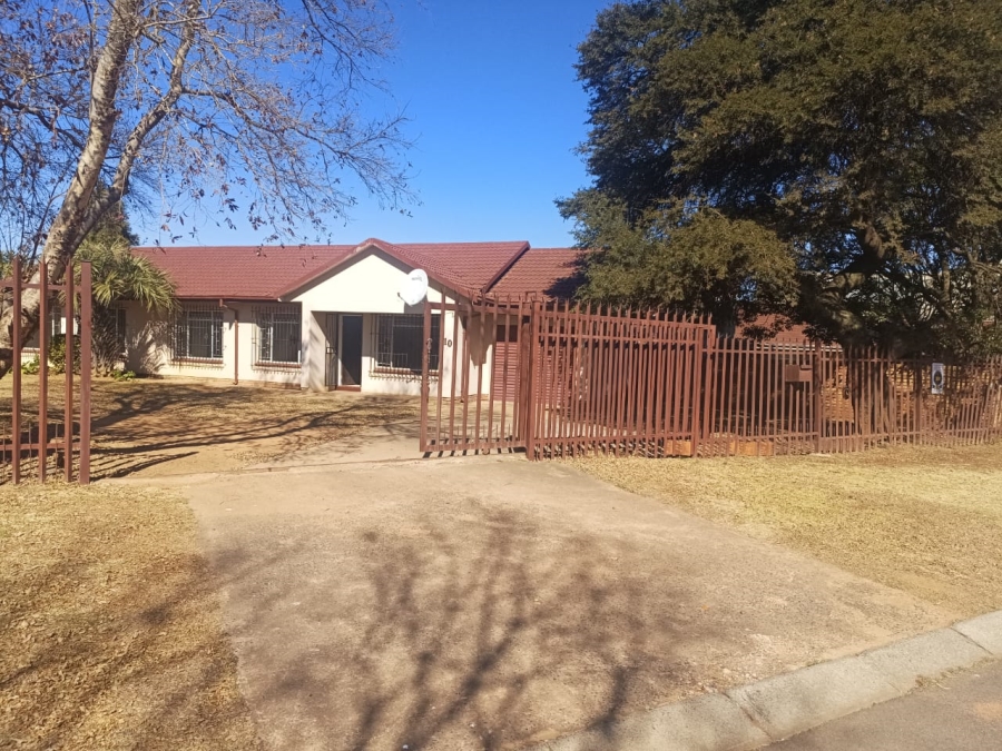 3 Bedroom Property for Sale in Greenhills Gauteng