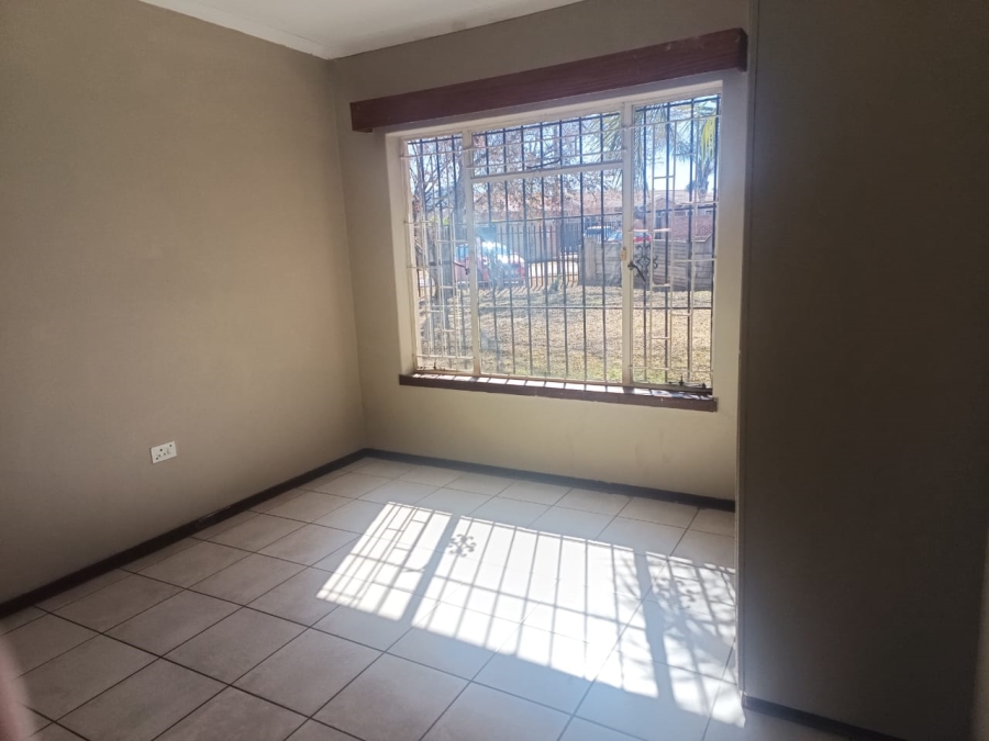 3 Bedroom Property for Sale in Greenhills Gauteng