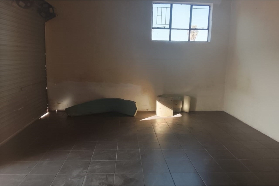 To Let 1 Bedroom Property for Rent in Birch Acres Gauteng