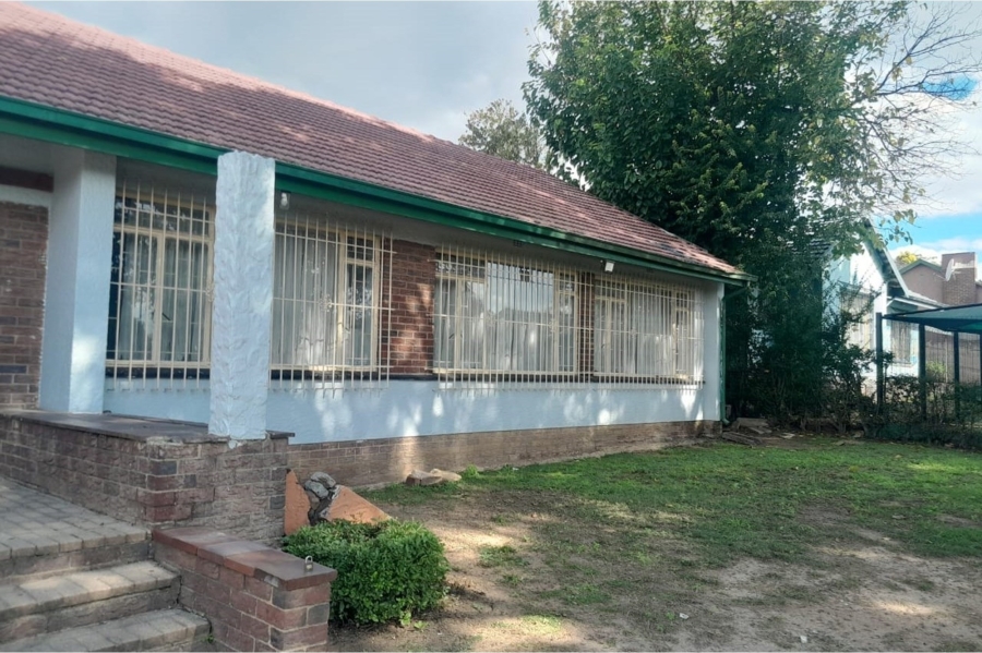 4 Bedroom Property for Sale in Kew Gauteng