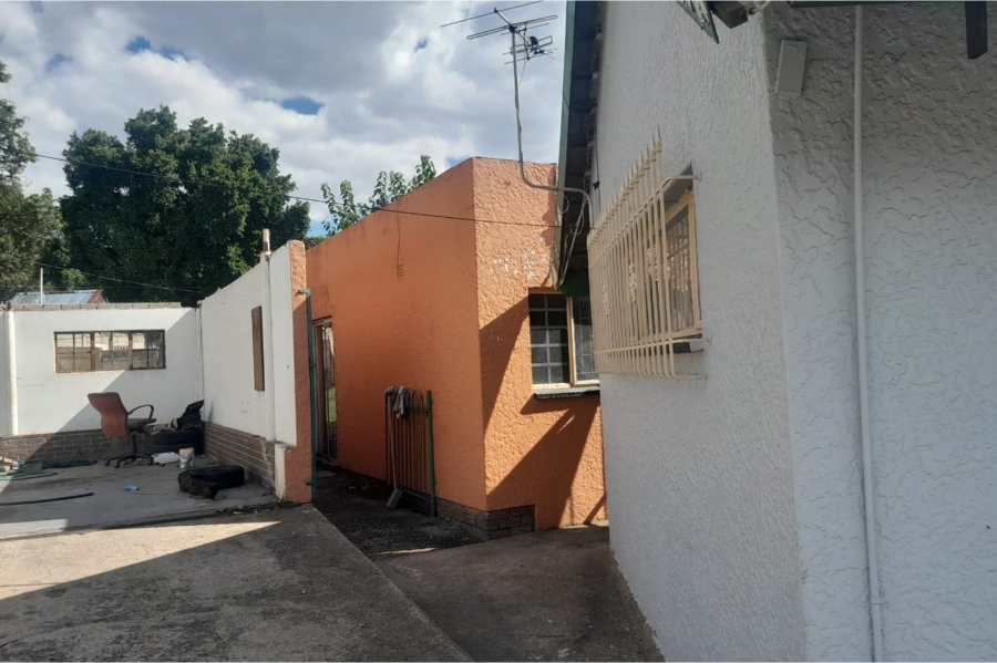 4 Bedroom Property for Sale in Kew Gauteng
