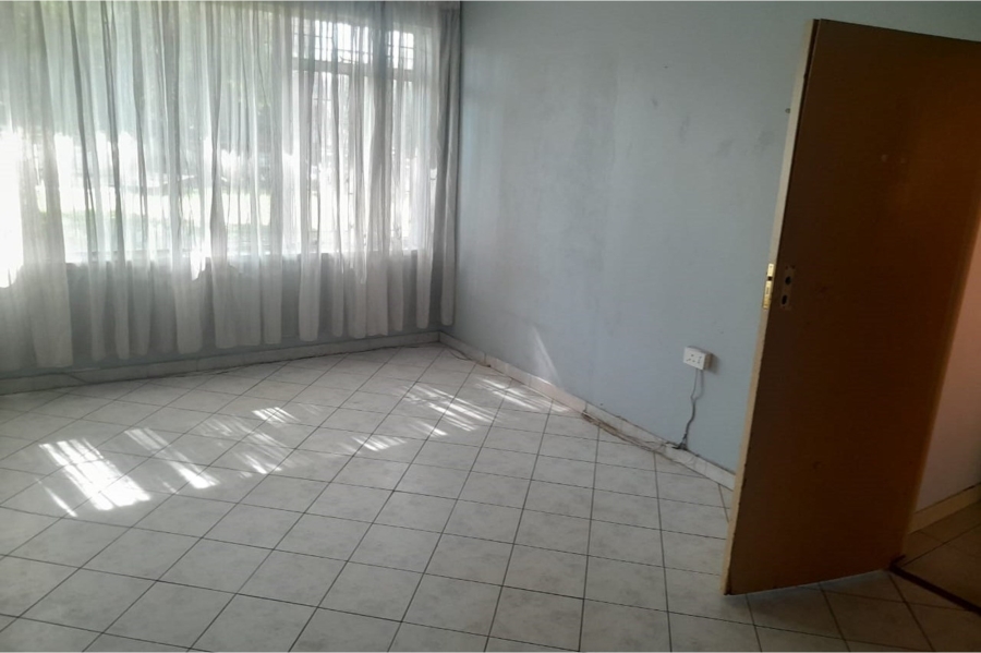 4 Bedroom Property for Sale in Kew Gauteng