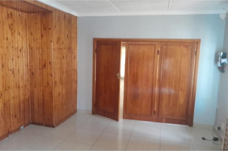 4 Bedroom Property for Sale in Kew Gauteng