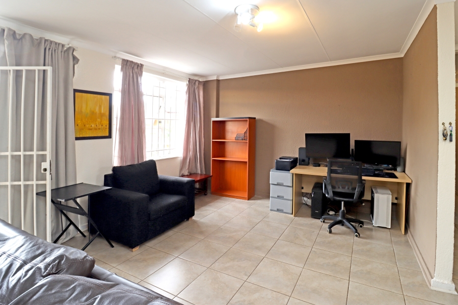 3 Bedroom Property for Sale in Robindale Gauteng