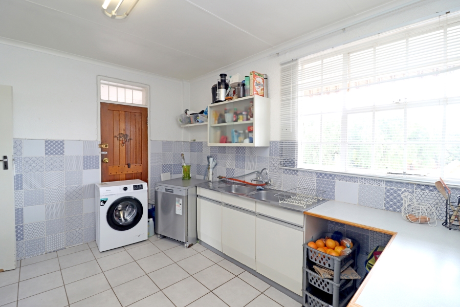 3 Bedroom Property for Sale in Robindale Gauteng