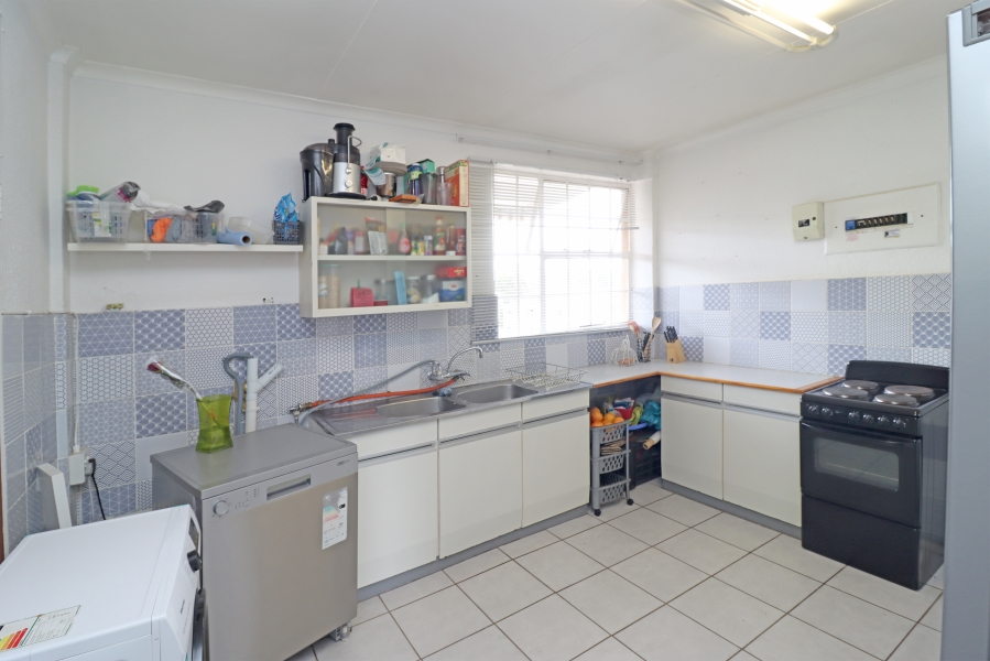 3 Bedroom Property for Sale in Robindale Gauteng