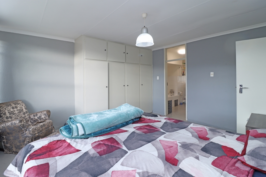 3 Bedroom Property for Sale in Robindale Gauteng