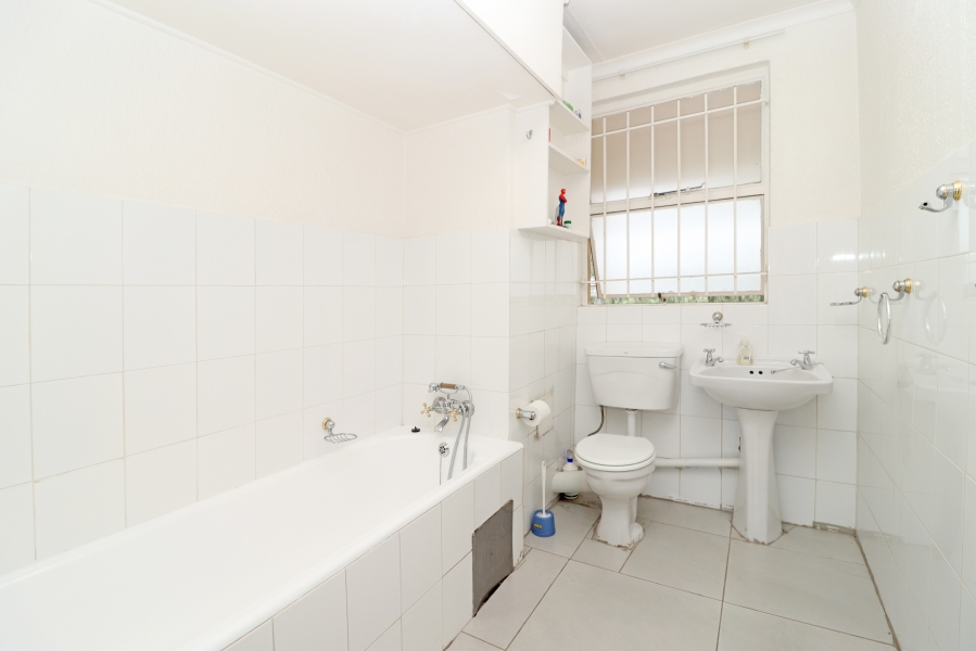 3 Bedroom Property for Sale in Robindale Gauteng
