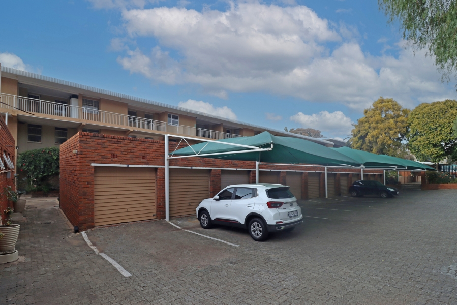 3 Bedroom Property for Sale in Robindale Gauteng