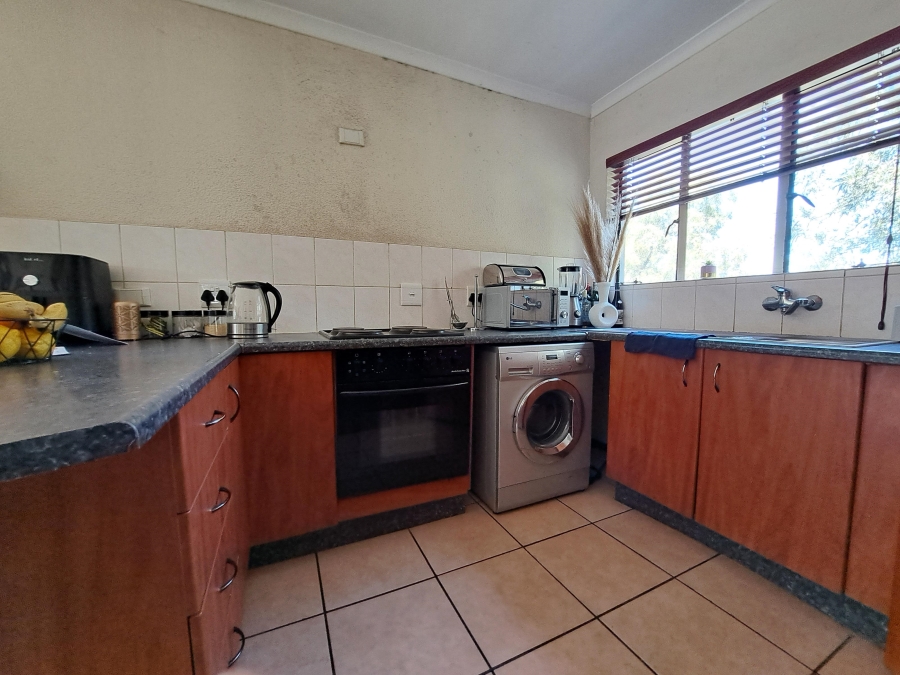 2 Bedroom Property for Sale in Willowbrook Gauteng