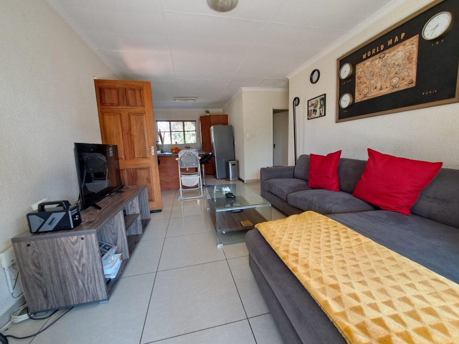 2 Bedroom Property for Sale in Willowbrook Gauteng