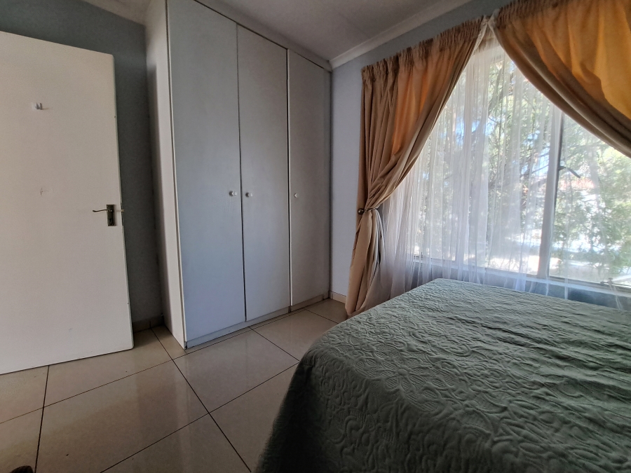 2 Bedroom Property for Sale in Willowbrook Gauteng