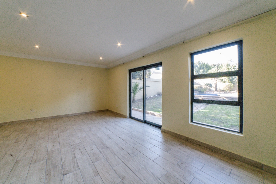 To Let 3 Bedroom Property for Rent in Halfway Gardens Gauteng