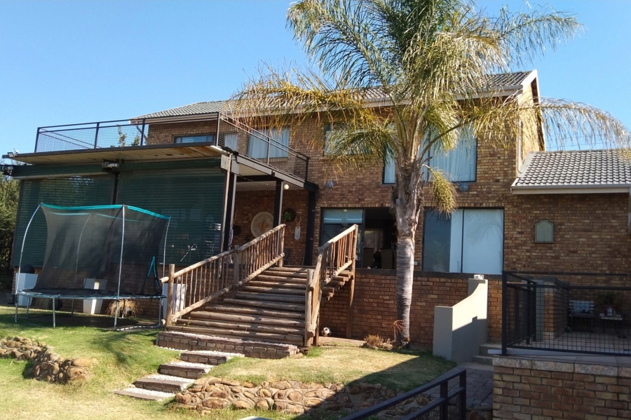 8 Bedroom Property for Sale in Vaal Marina Gauteng