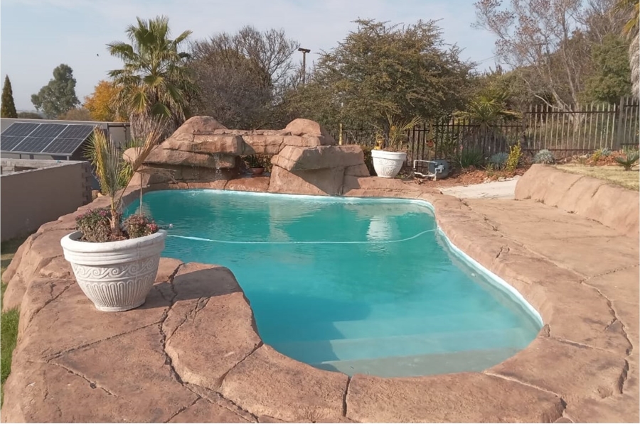 8 Bedroom Property for Sale in Vaal Marina Gauteng