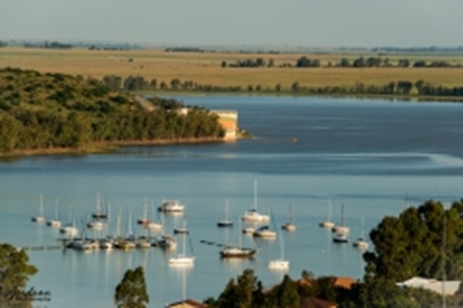 8 Bedroom Property for Sale in Vaal Marina Gauteng