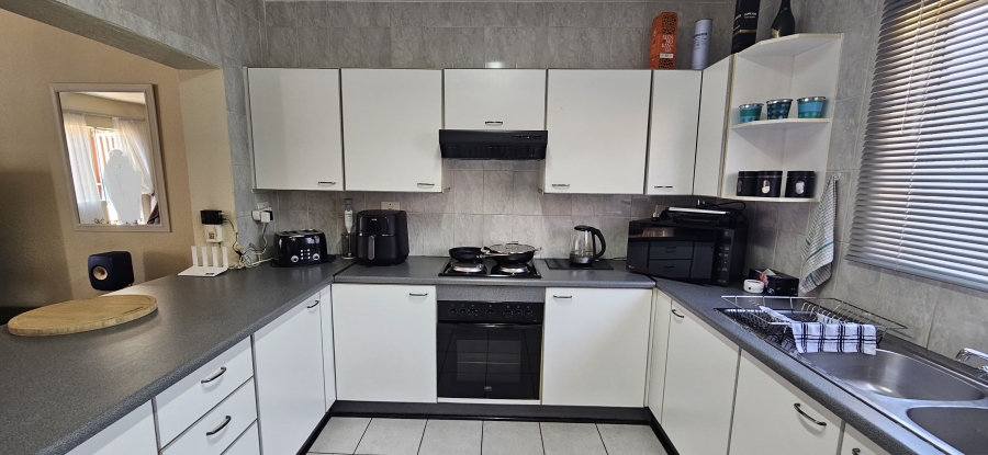 3 Bedroom Property for Sale in South Crest Gauteng