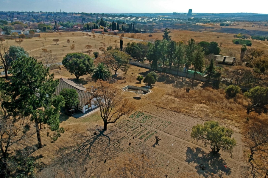 0 Bedroom Property for Sale in Buccleuch Gauteng