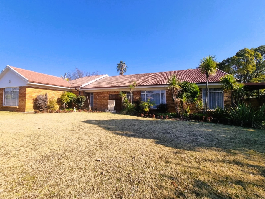 4 Bedroom Property for Sale in Three Rivers East Gauteng