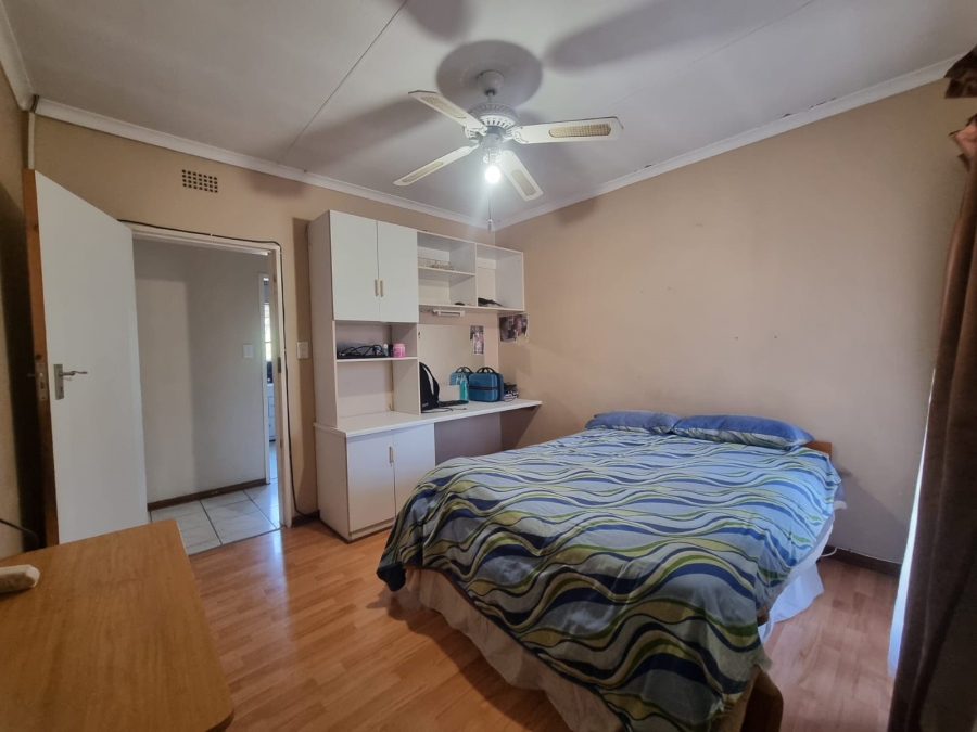 4 Bedroom Property for Sale in Three Rivers East Gauteng