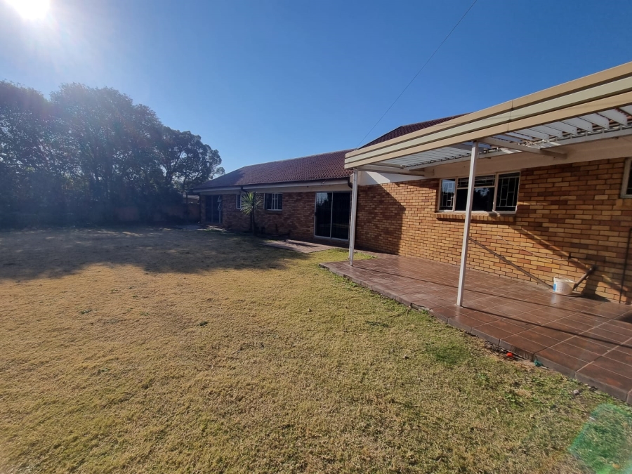 4 Bedroom Property for Sale in Three Rivers East Gauteng
