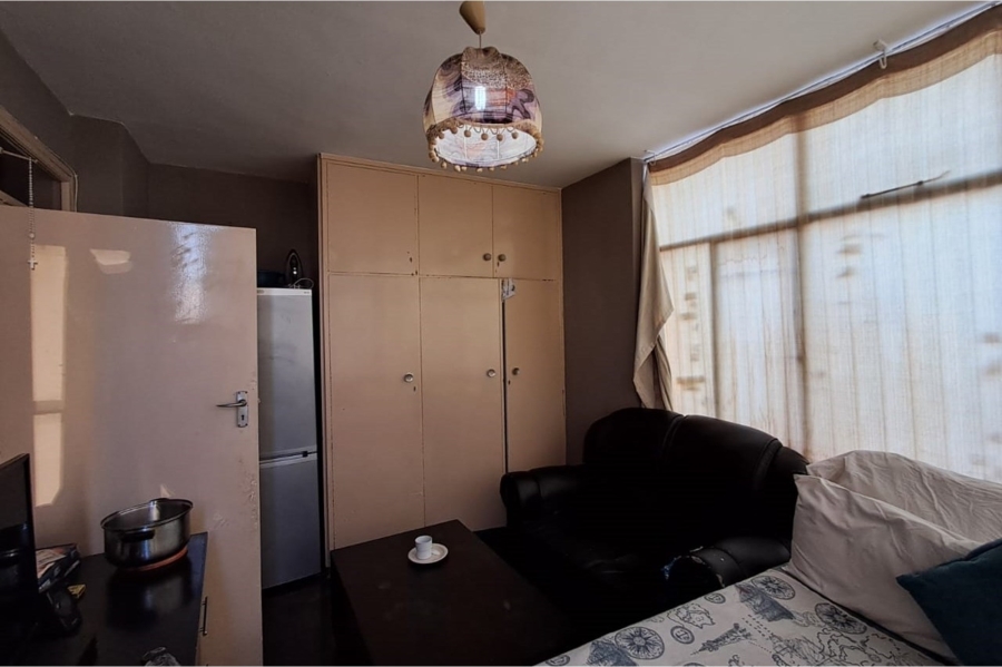 2 Bedroom Property for Sale in Berea Gauteng