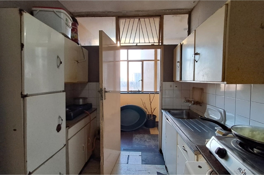2 Bedroom Property for Sale in Berea Gauteng