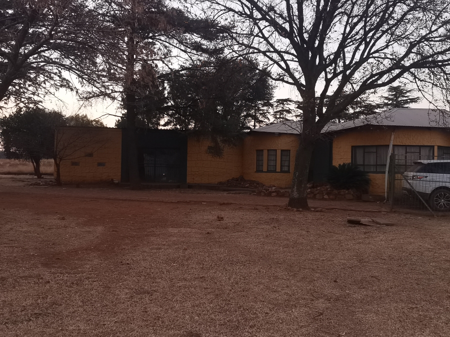 3 Bedroom Property for Sale in Houtkop A H Gauteng