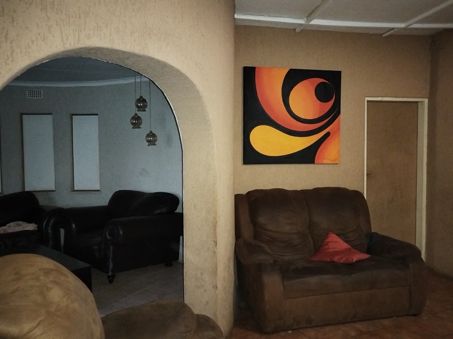 3 Bedroom Property for Sale in Houtkop A H Gauteng
