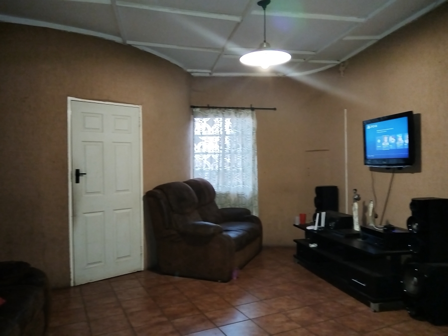 3 Bedroom Property for Sale in Houtkop A H Gauteng