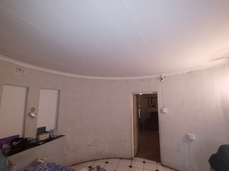3 Bedroom Property for Sale in Houtkop A H Gauteng