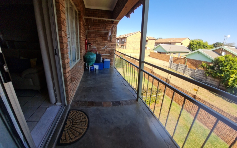 2 Bedroom Property for Sale in Wentworth Park Gauteng