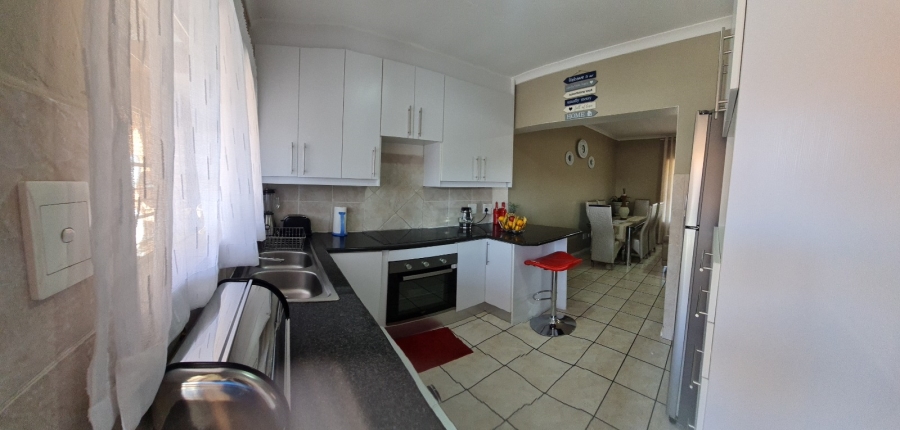 2 Bedroom Property for Sale in Wentworth Park Gauteng