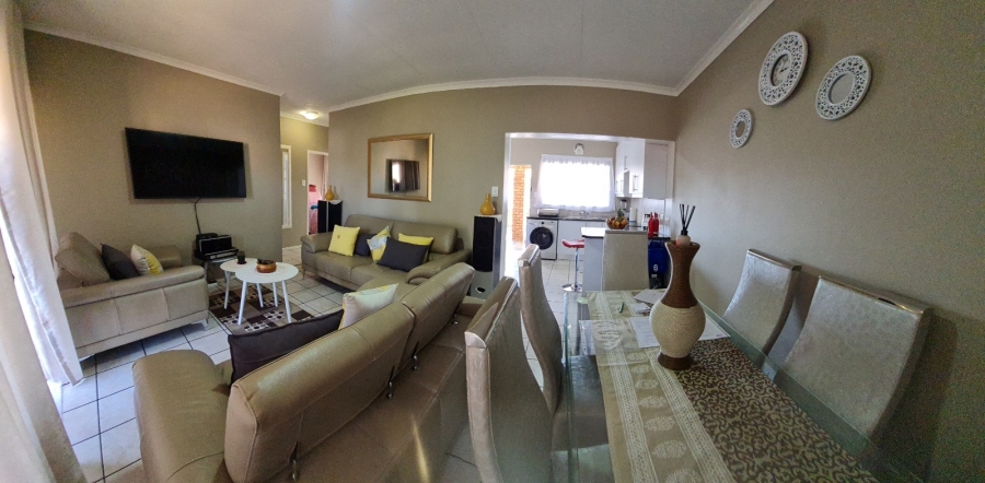 2 Bedroom Property for Sale in Wentworth Park Gauteng