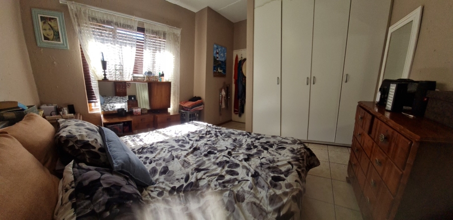 2 Bedroom Property for Sale in Noordheuwel Gauteng