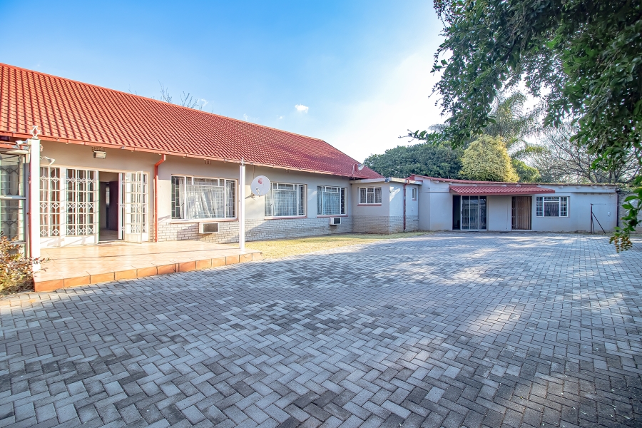 8 Bedroom Property for Sale in Brooklyn Gauteng