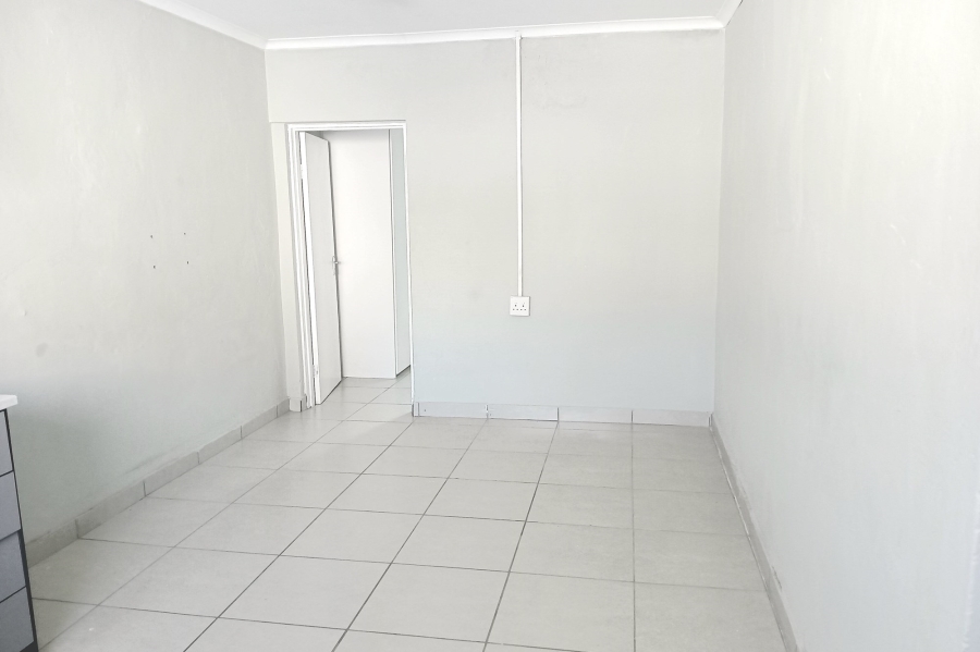 1 Bedroom Property for Sale in Lombardy East Gauteng