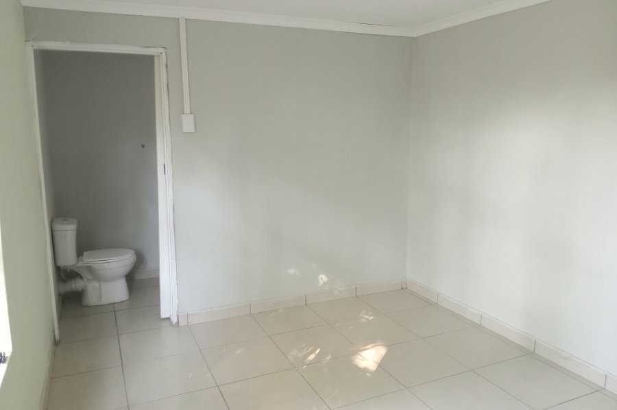 1 Bedroom Property for Sale in Lombardy East Gauteng