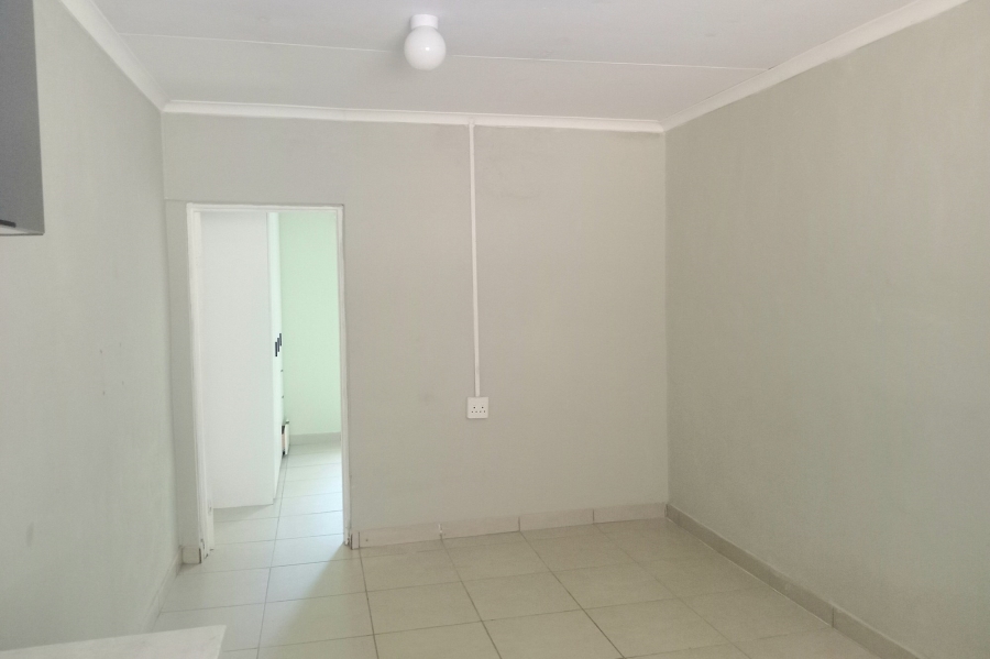 1 Bedroom Property for Sale in Lombardy East Gauteng