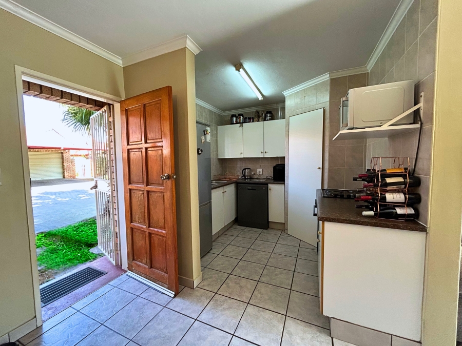 2 Bedroom Property for Sale in The Reeds Gauteng