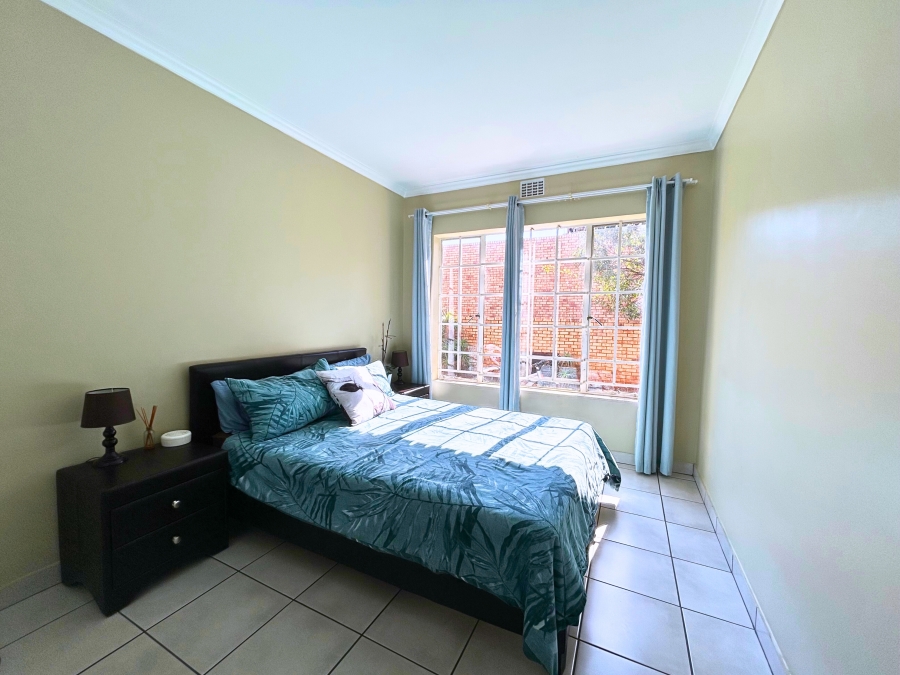 2 Bedroom Property for Sale in The Reeds Gauteng