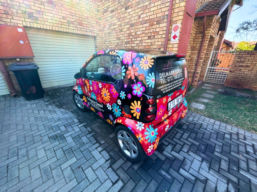 2 Bedroom Property for Sale in The Reeds Gauteng