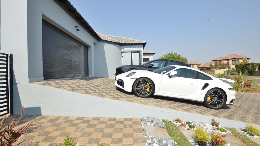 3 Bedroom Property for Sale in Arundo Estate Gauteng