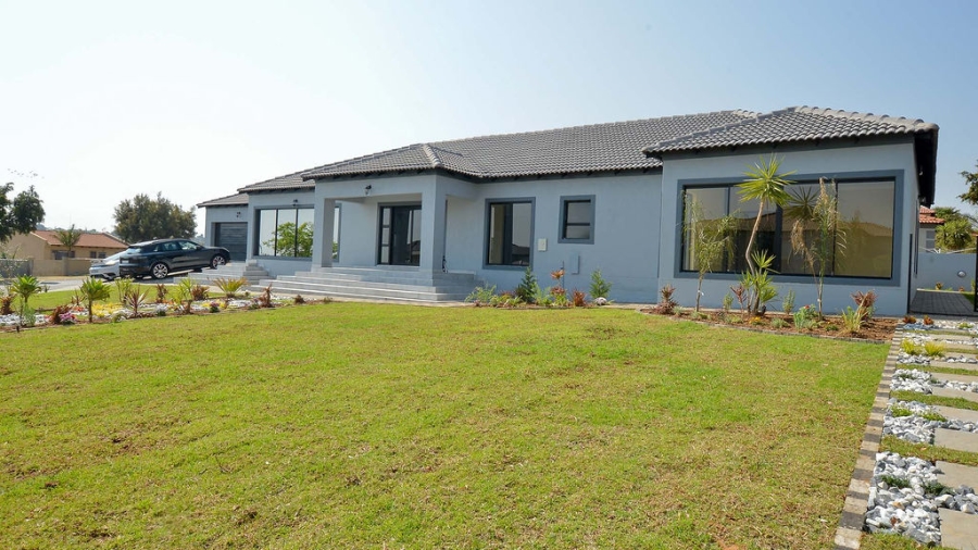 3 Bedroom Property for Sale in Arundo Estate Gauteng